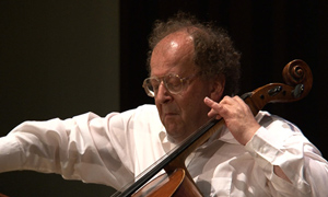 LE MEDECIN AU VIOLONCELLE