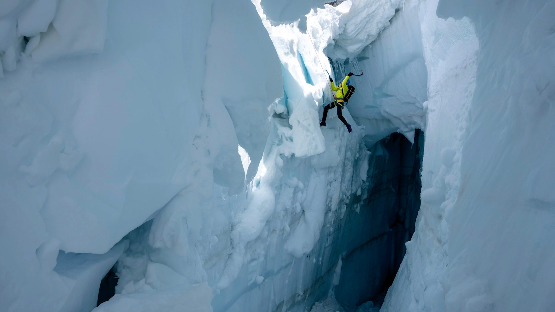 L'OEIL DE LA MONTAGNE