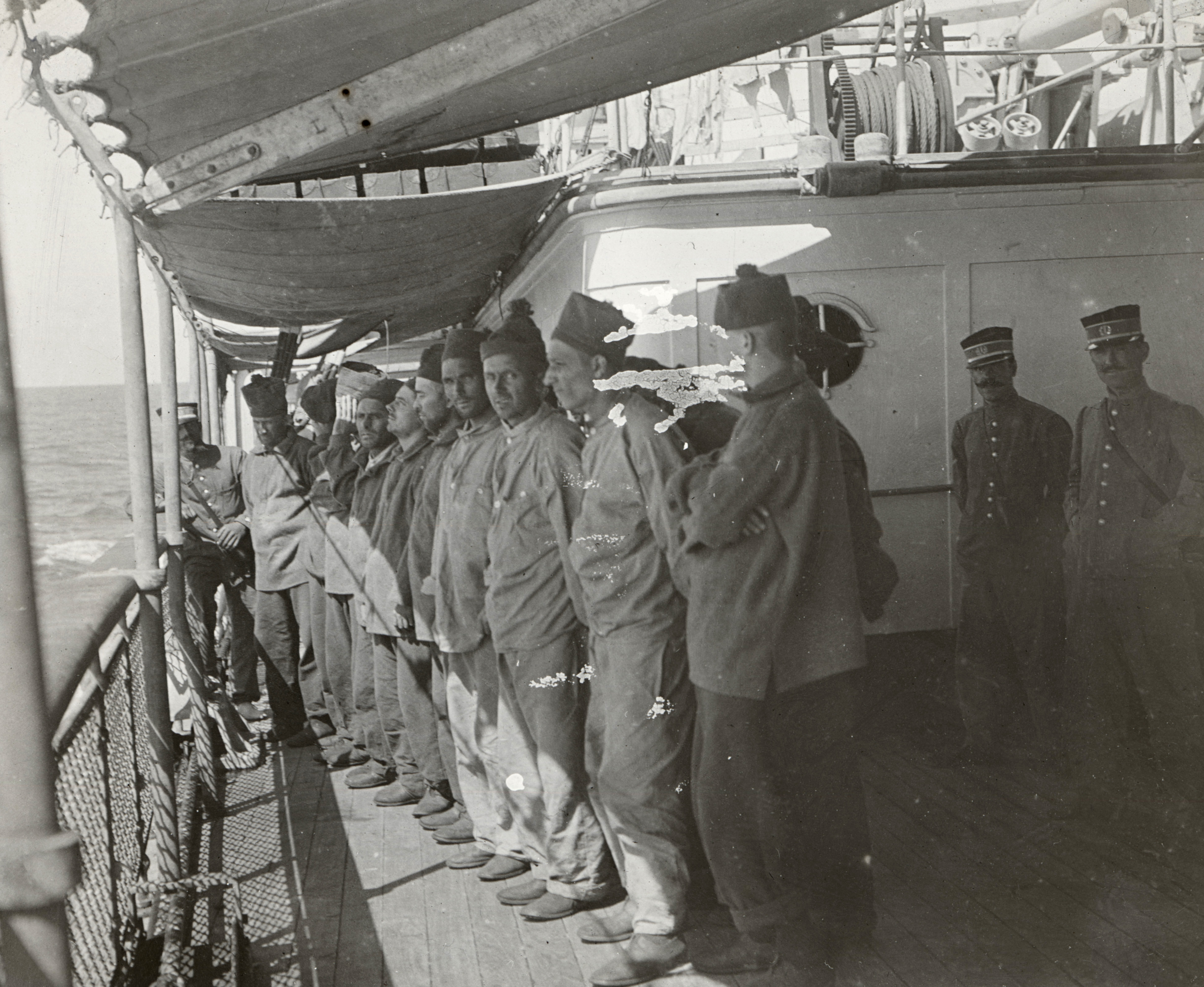 GUYANE, DU BAGNE AUX ETOILES